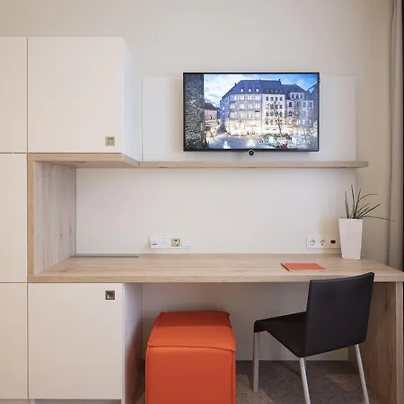 Victoria Hotel 4*