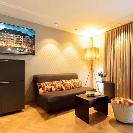 Victoria Hotel 4*