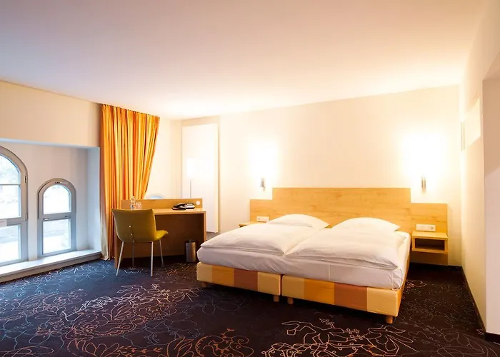 Victoria Hotel 4*